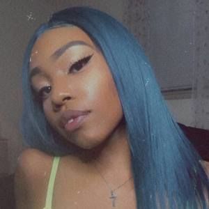 Meet your Posher, Ariel